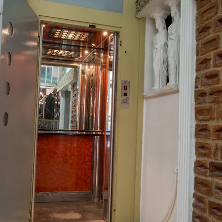 El Greco فندق 2*