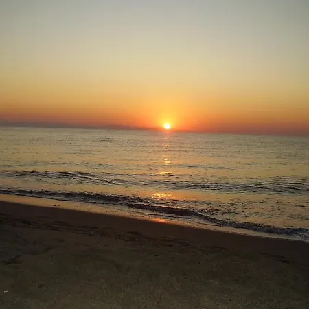 El Greco Beach Hotel 2*
