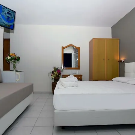 El Greco Beach Hotel 2*
